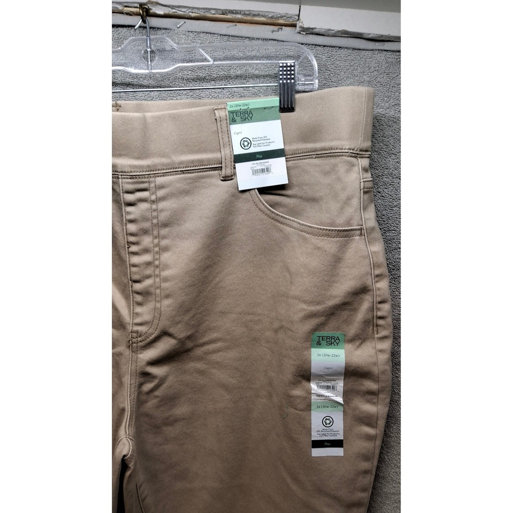 Terra & Sky Womens 2X 20W-22W Khaki Tan Pull On Capri Jeggings Plus Size New(B8) - Picture 3 of 4